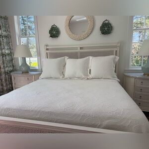 Elegant White Bedding Set by Anna Sova - KING